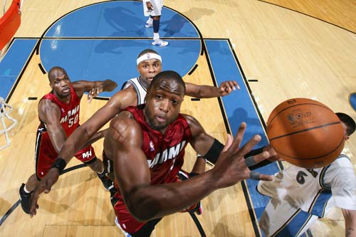 是个沉重的 是个沉重的